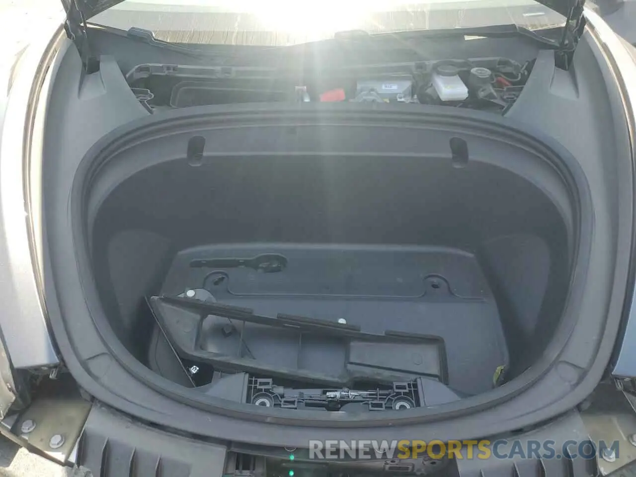 11 Photograph of a damaged car 5YJ3E1EA3LF645690 TESLA MODEL 3 2020