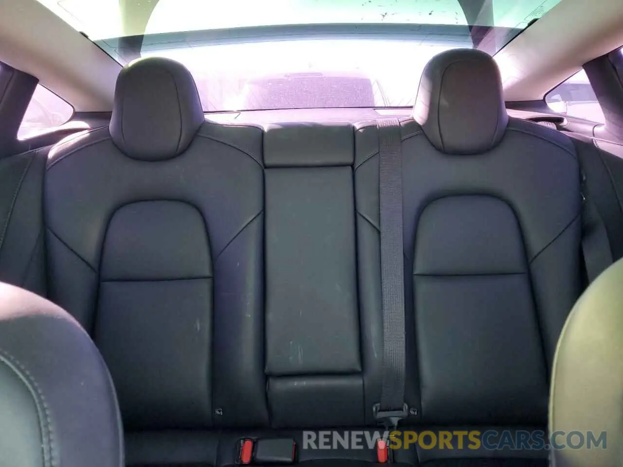 10 Photograph of a damaged car 5YJ3E1EA3LF658049 TESLA MODEL 3 2020