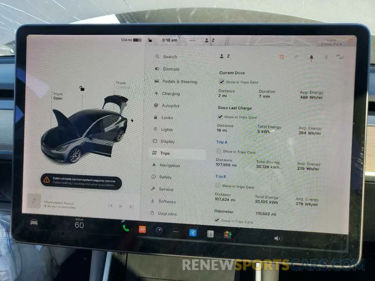 9 Photograph of a damaged car 5YJ3E1EA3LF658049 TESLA MODEL 3 2020