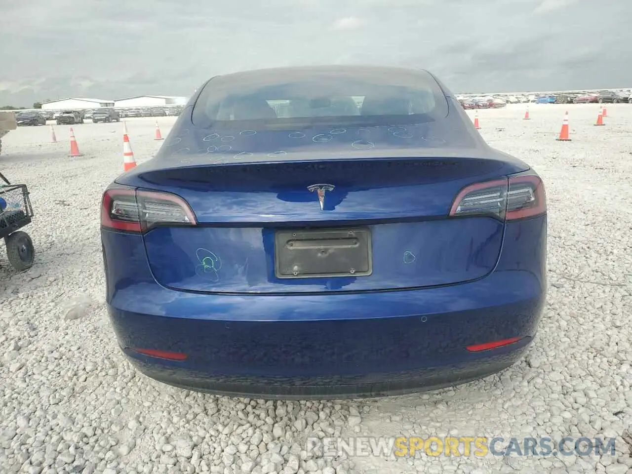 6 Photograph of a damaged car 5YJ3E1EA3LF658472 TESLA MODEL 3 2020