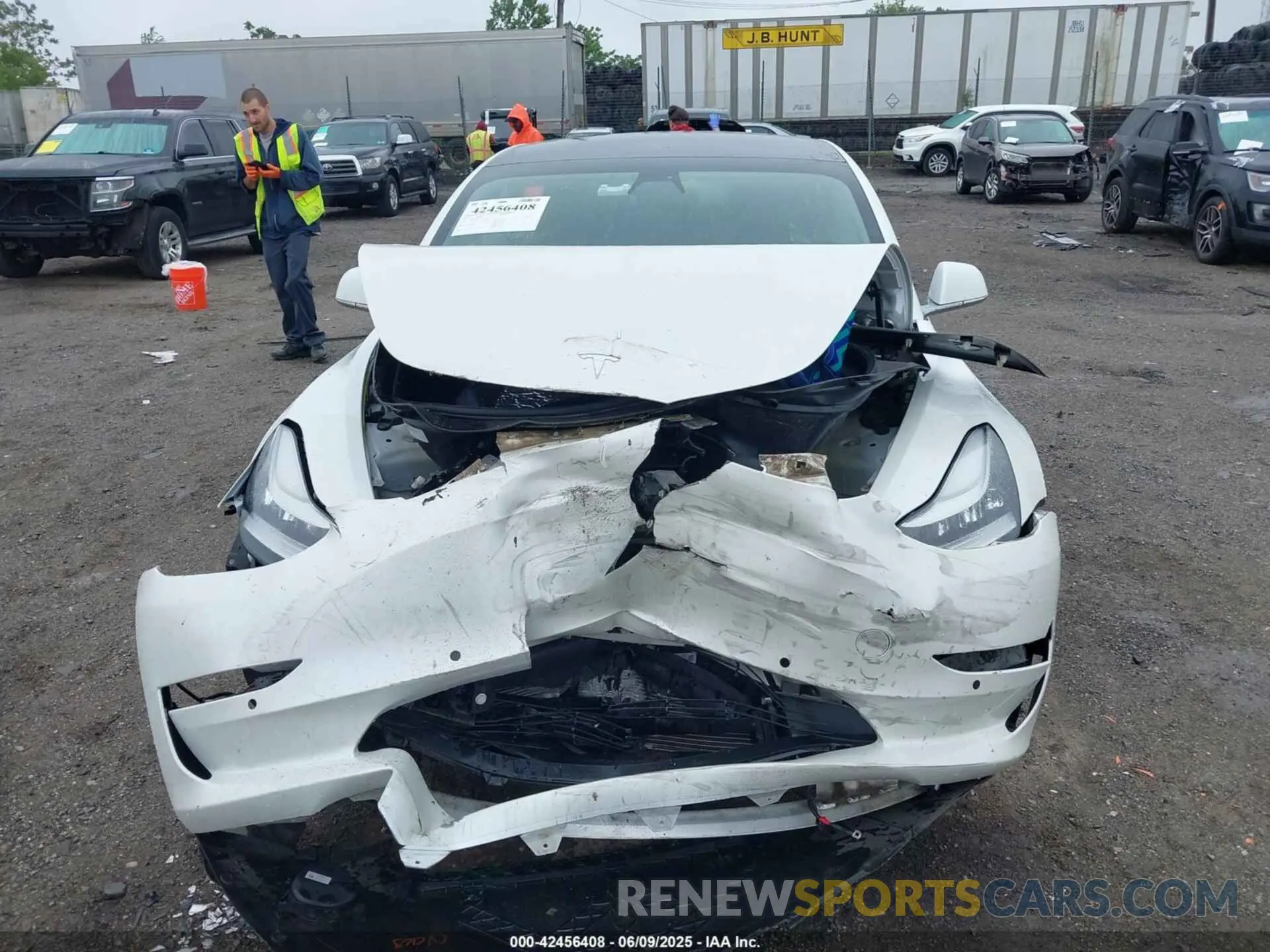 13 Photograph of a damaged car 5YJ3E1EA3LF659136 TESLA MODEL 3 2020