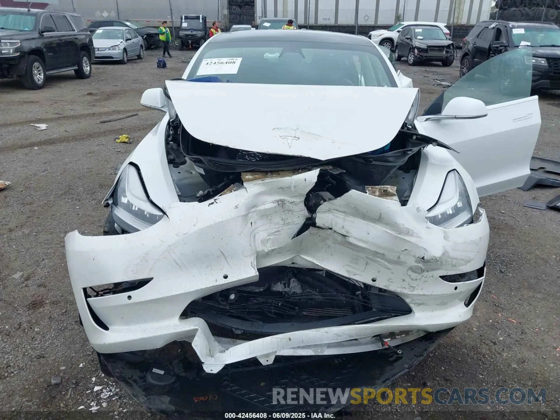 6 Photograph of a damaged car 5YJ3E1EA3LF659136 TESLA MODEL 3 2020