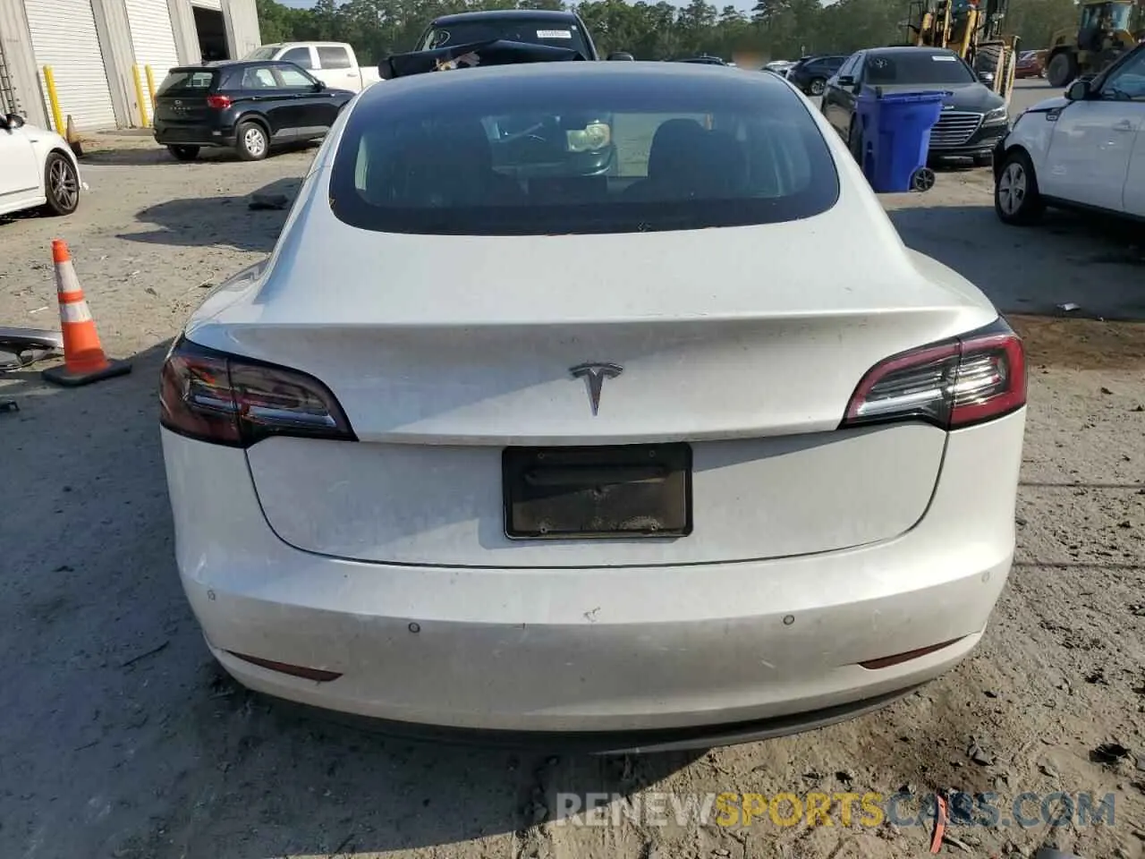 6 Photograph of a damaged car 5YJ3E1EA3LF659962 TESLA MODEL 3 2020