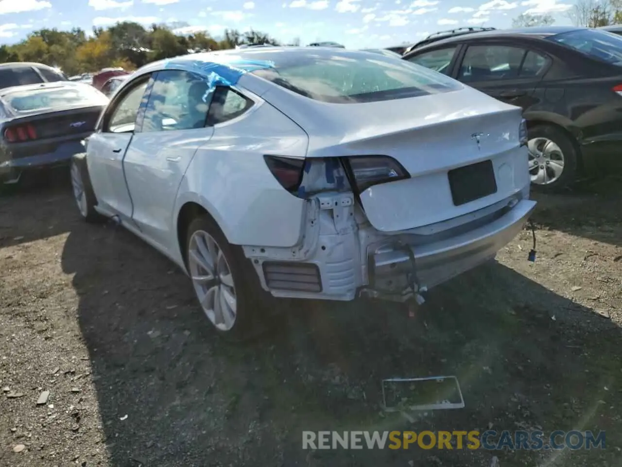 3 Photograph of a damaged car 5YJ3E1EA3LF717780 TESLA MODEL 3 2020