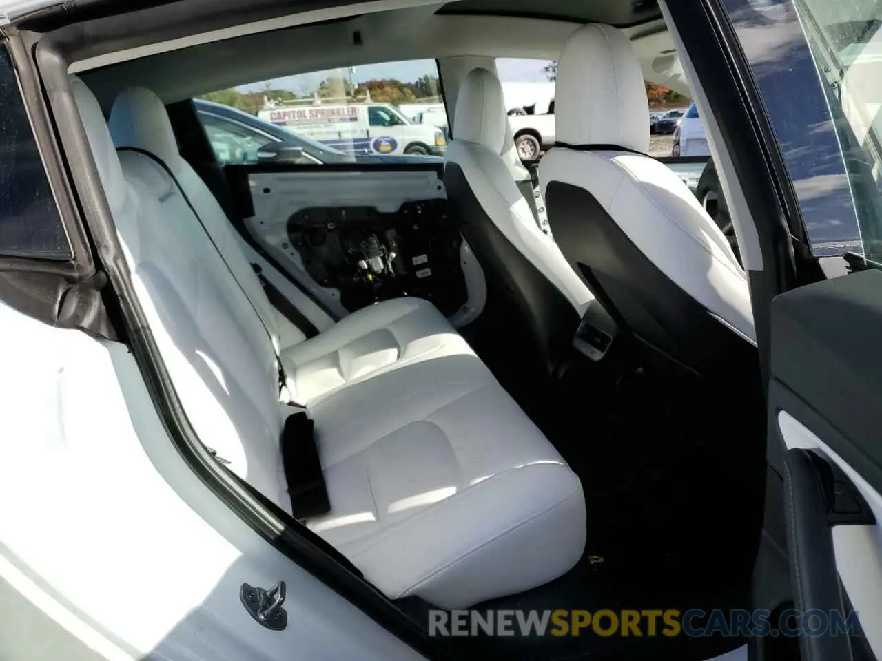 6 Photograph of a damaged car 5YJ3E1EA3LF717780 TESLA MODEL 3 2020