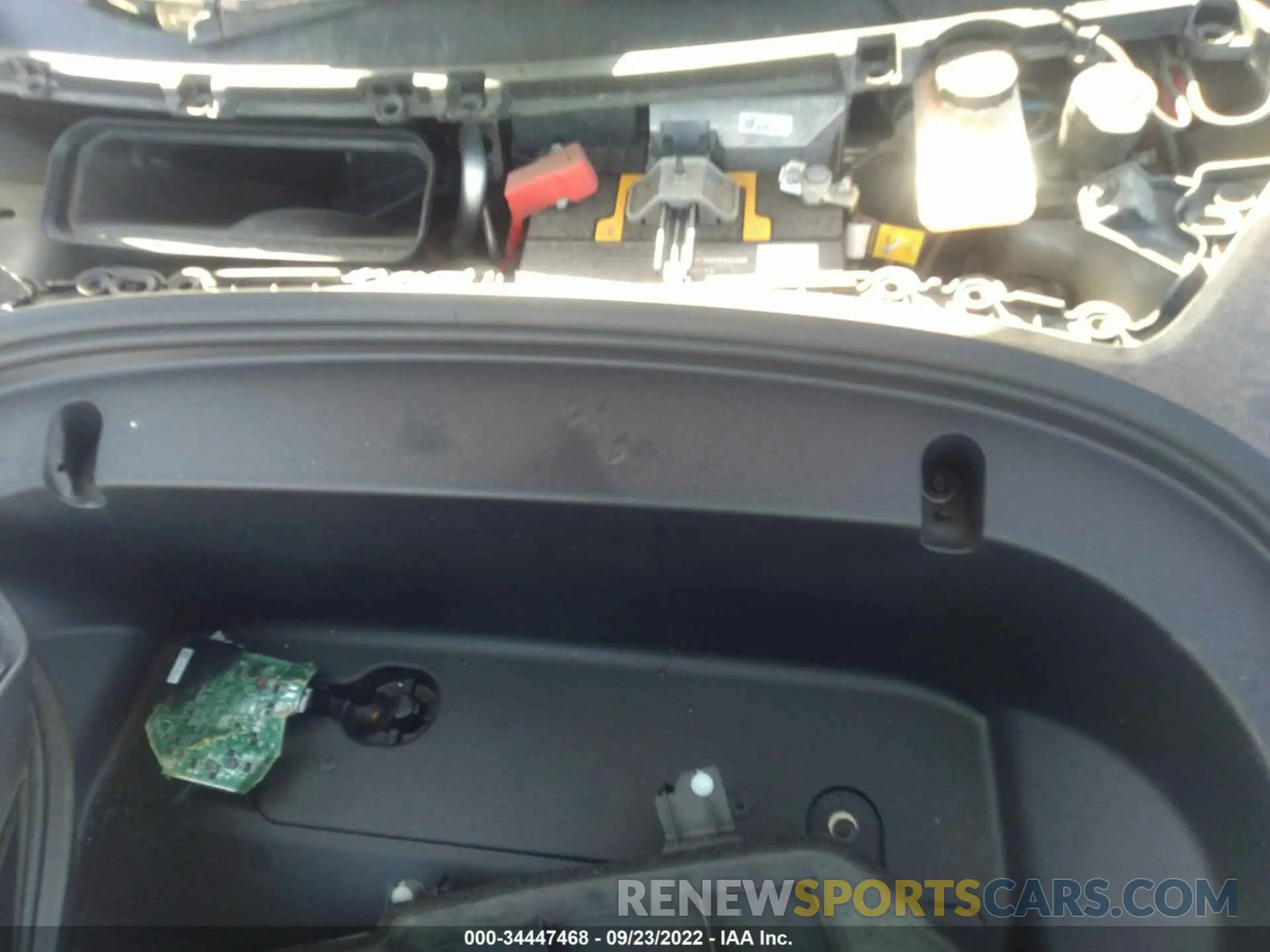 10 Photograph of a damaged car 5YJ3E1EA3LF740802 TESLA MODEL 3 2020