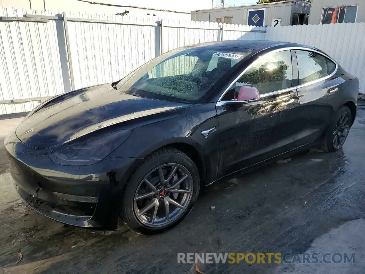 1 Photograph of a damaged car 5YJ3E1EA3LF784699 TESLA MODEL 3 2020