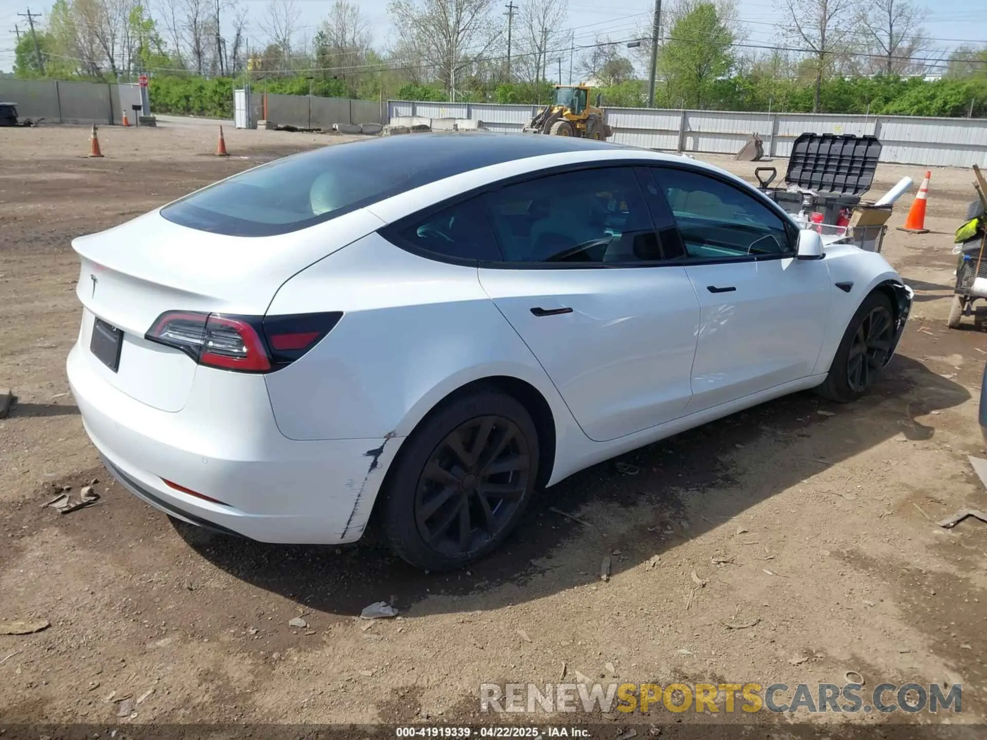 4 Photograph of a damaged car 5YJ3E1EA3LF785951 TESLA MODEL 3 2020