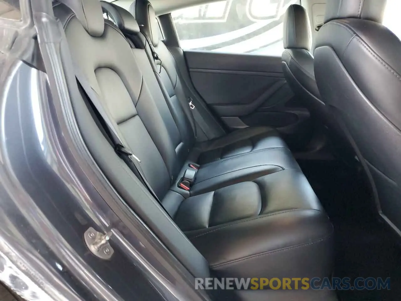 10 Photograph of a damaged car 5YJ3E1EA3LF803624 TESLA MODEL 3 2020