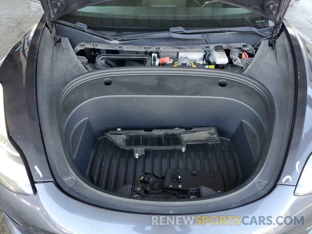 11 Photograph of a damaged car 5YJ3E1EA3LF803624 TESLA MODEL 3 2020