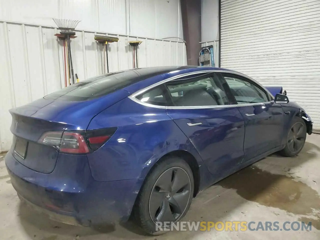 3 Photograph of a damaged car 5YJ3E1EA3LF803784 TESLA MODEL 3 2020