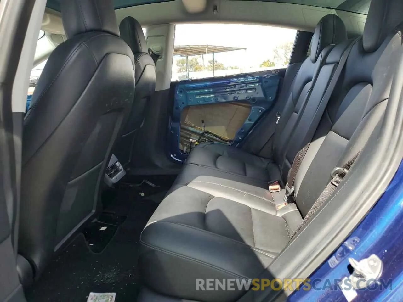 10 Photograph of a damaged car 5YJ3E1EA3LF806281 TESLA MODEL 3 2020