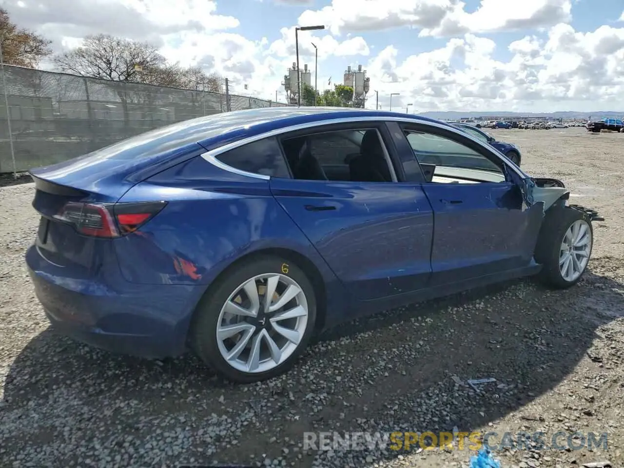 3 Photograph of a damaged car 5YJ3E1EA3LF806281 TESLA MODEL 3 2020