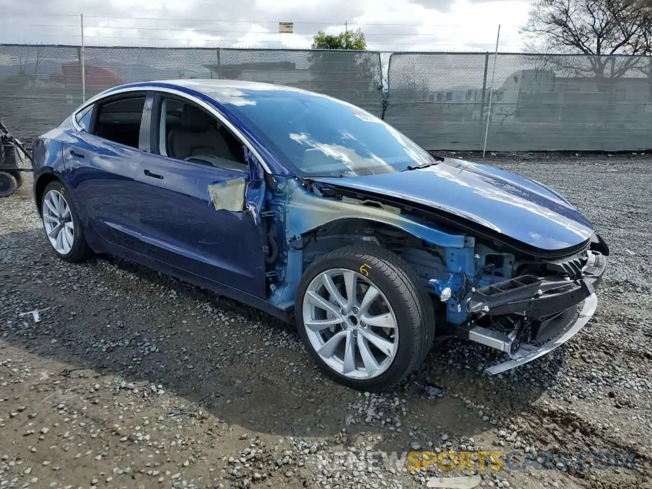 4 Photograph of a damaged car 5YJ3E1EA3LF806281 TESLA MODEL 3 2020