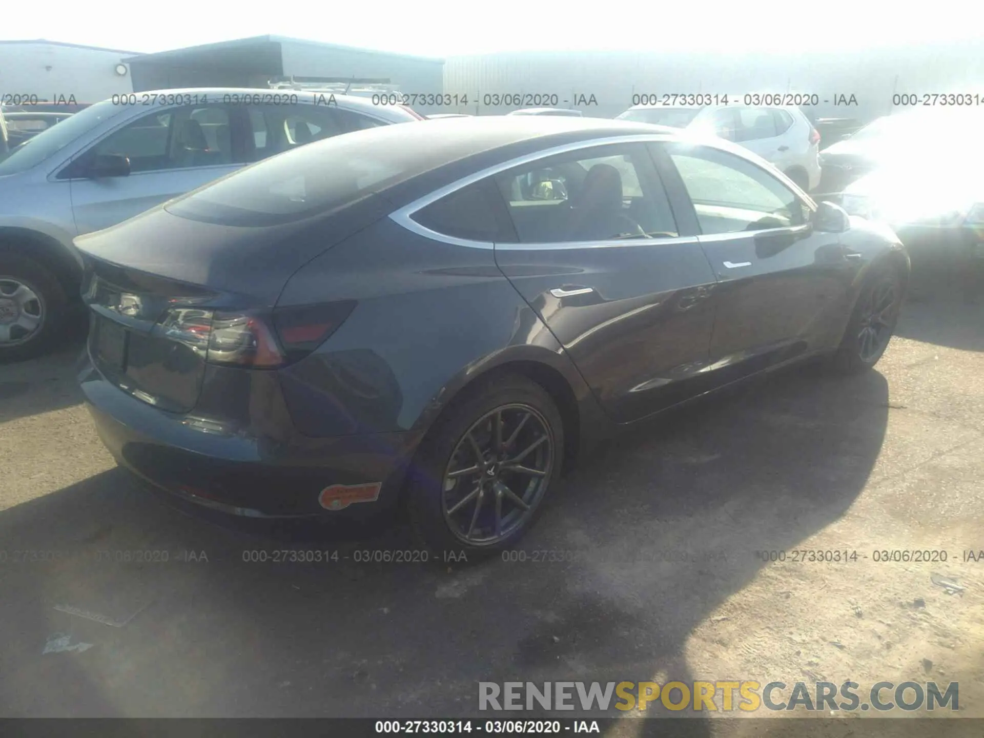 4 Photograph of a damaged car 5YJ3E1EA4LF590263 TESLA MODEL 3 2020