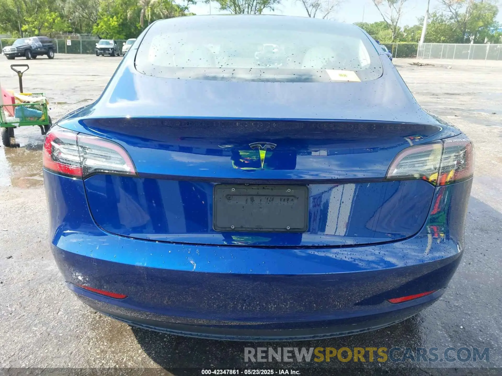 16 Photograph of a damaged car 5YJ3E1EA4LF591056 TESLA MODEL 3 2020