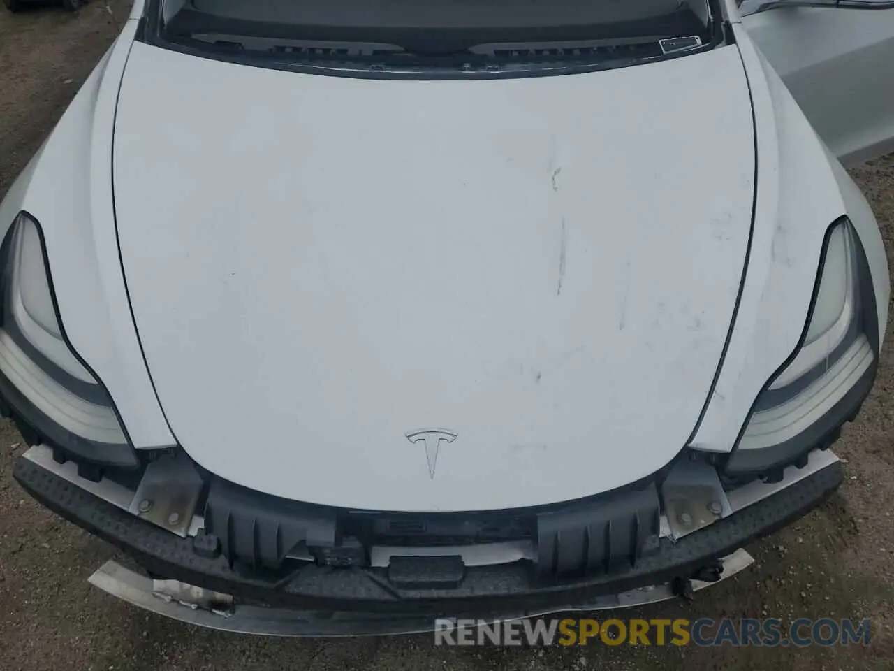 11 Photograph of a damaged car 5YJ3E1EA4LF591168 TESLA MODEL 3 2020