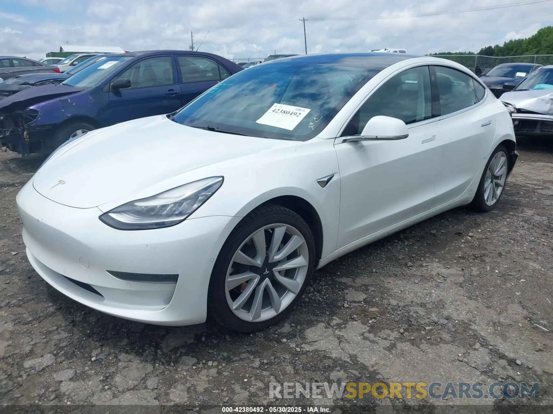 2 Photograph of a damaged car 5YJ3E1EA4LF661560 TESLA MODEL 3 2020
