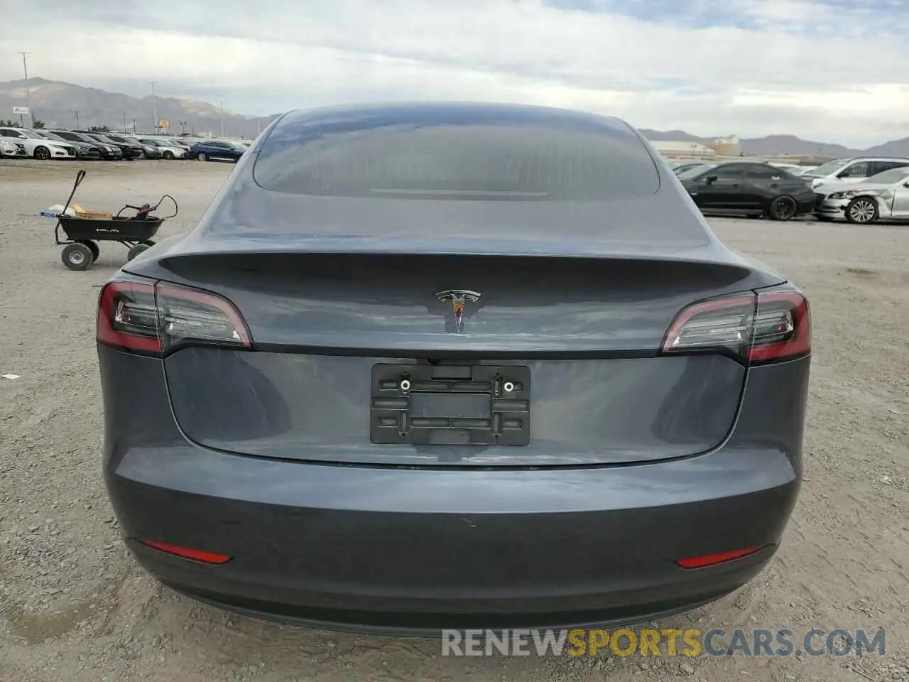 6 Photograph of a damaged car 5YJ3E1EA4LF662210 TESLA MODEL 3 2020