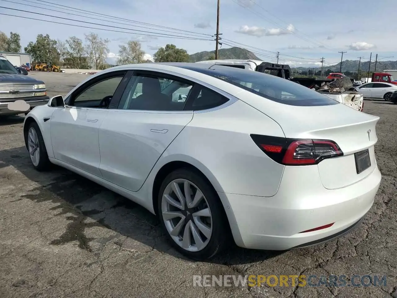 2 Фотография поврежденного автомобиля 5YJ3E1EA4LF745877 TESLA MODEL 3 2020