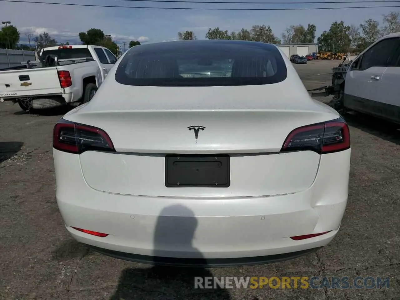 6 Фотография поврежденного автомобиля 5YJ3E1EA4LF745877 TESLA MODEL 3 2020