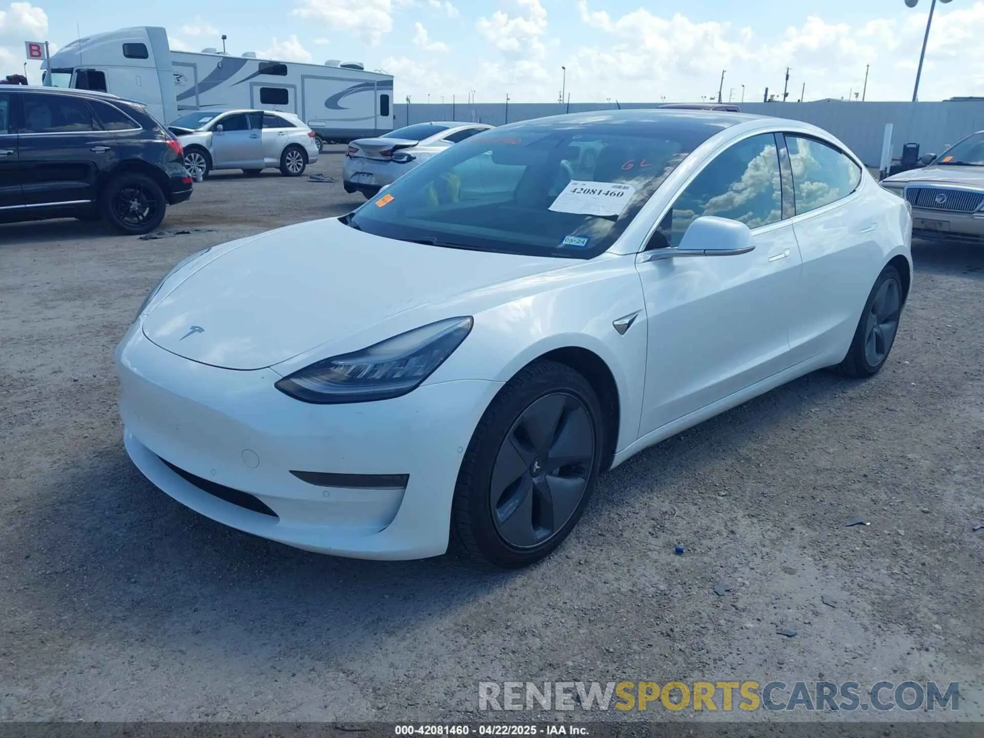 2 Photograph of a damaged car 5YJ3E1EA4LF747063 TESLA MODEL 3 2020