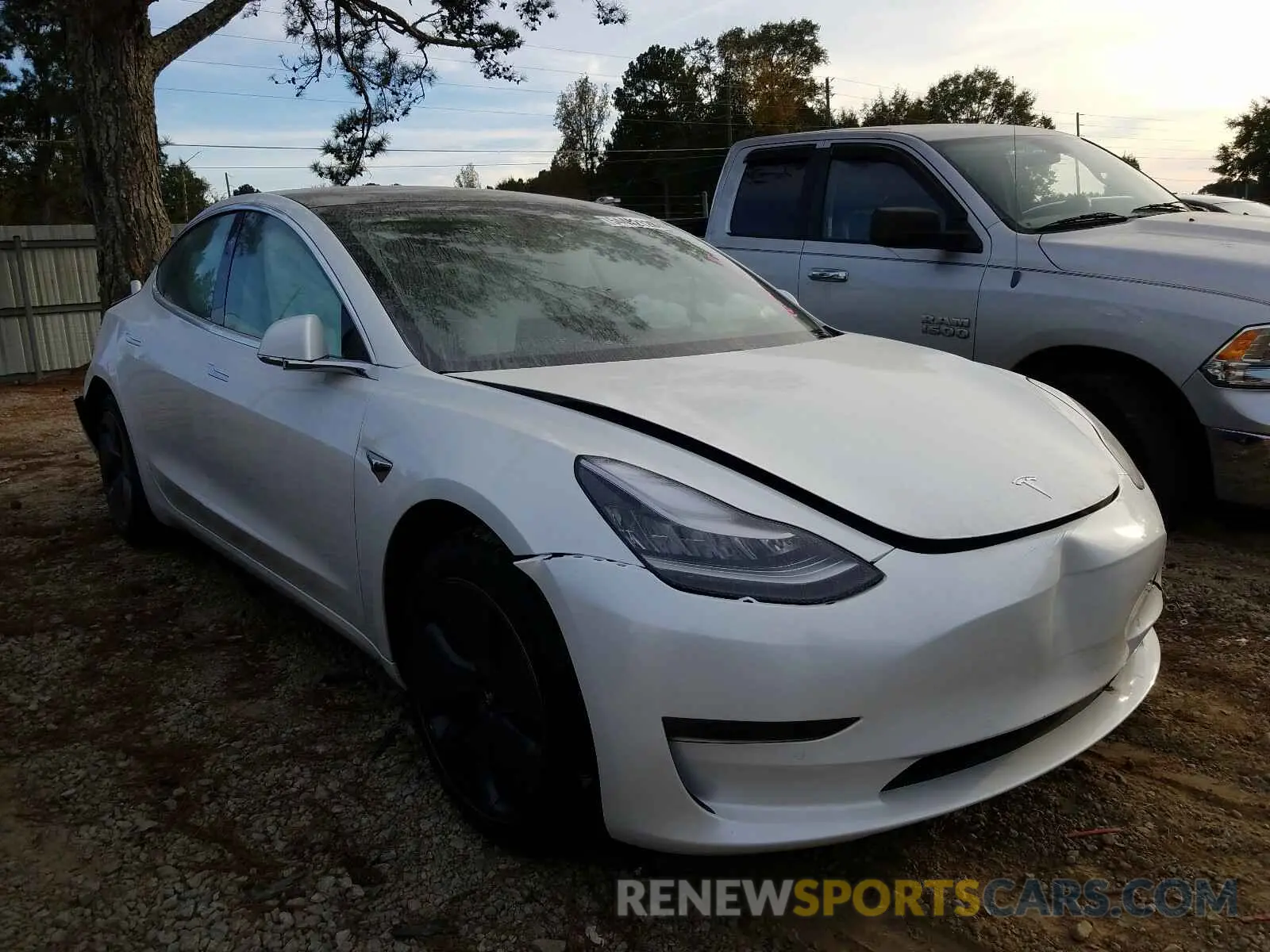 1 Photograph of a damaged car 5YJ3E1EA4LF793251 TESLA MODEL 3 2020