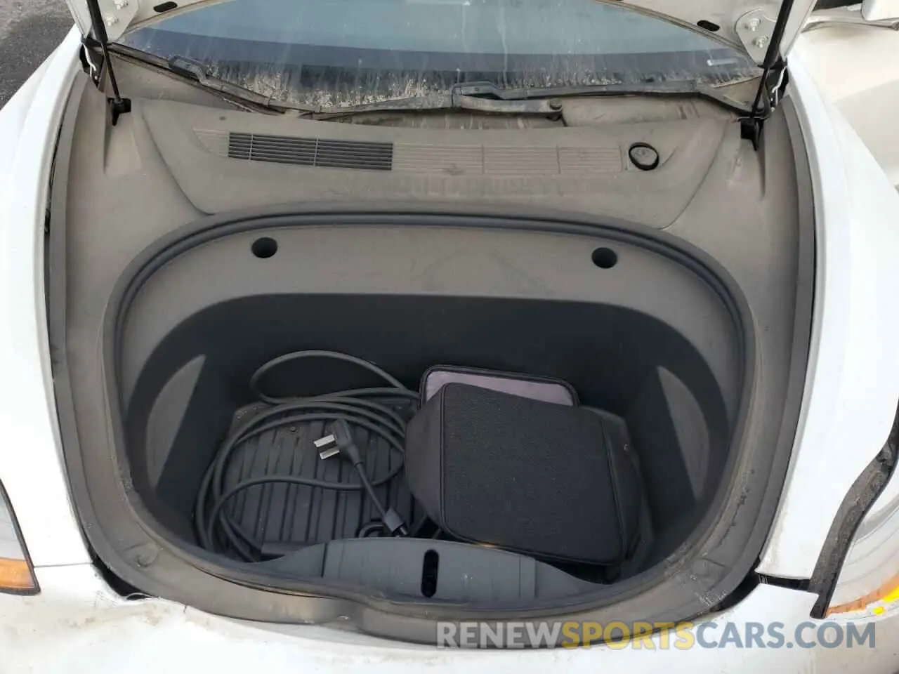 11 Фотография поврежденного автомобиля 5YJ3E1EA4LF806421 TESLA MODEL 3 2020