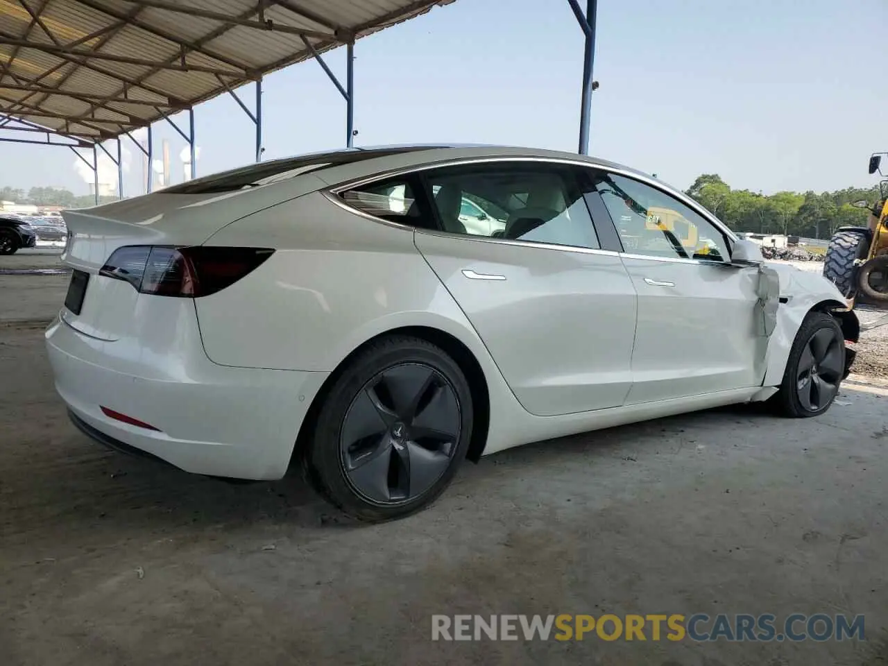 3 Photograph of a damaged car 5YJ3E1EA5LF599103 TESLA MODEL 3 2020