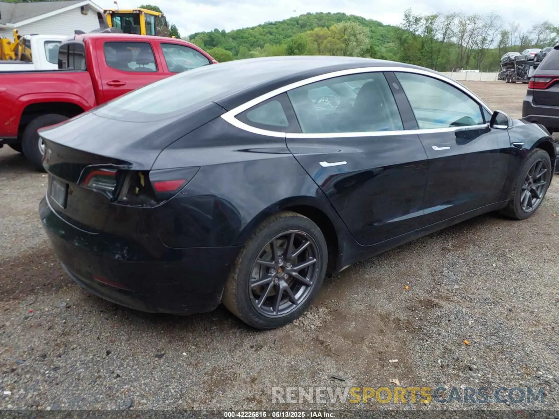 4 Фотография поврежденного автомобиля 5YJ3E1EA5LF606342 TESLA MODEL 3 2020
