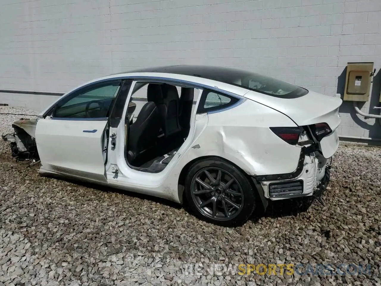 2 Фотография поврежденного автомобиля 5YJ3E1EA5LF612626 TESLA MODEL 3 2020