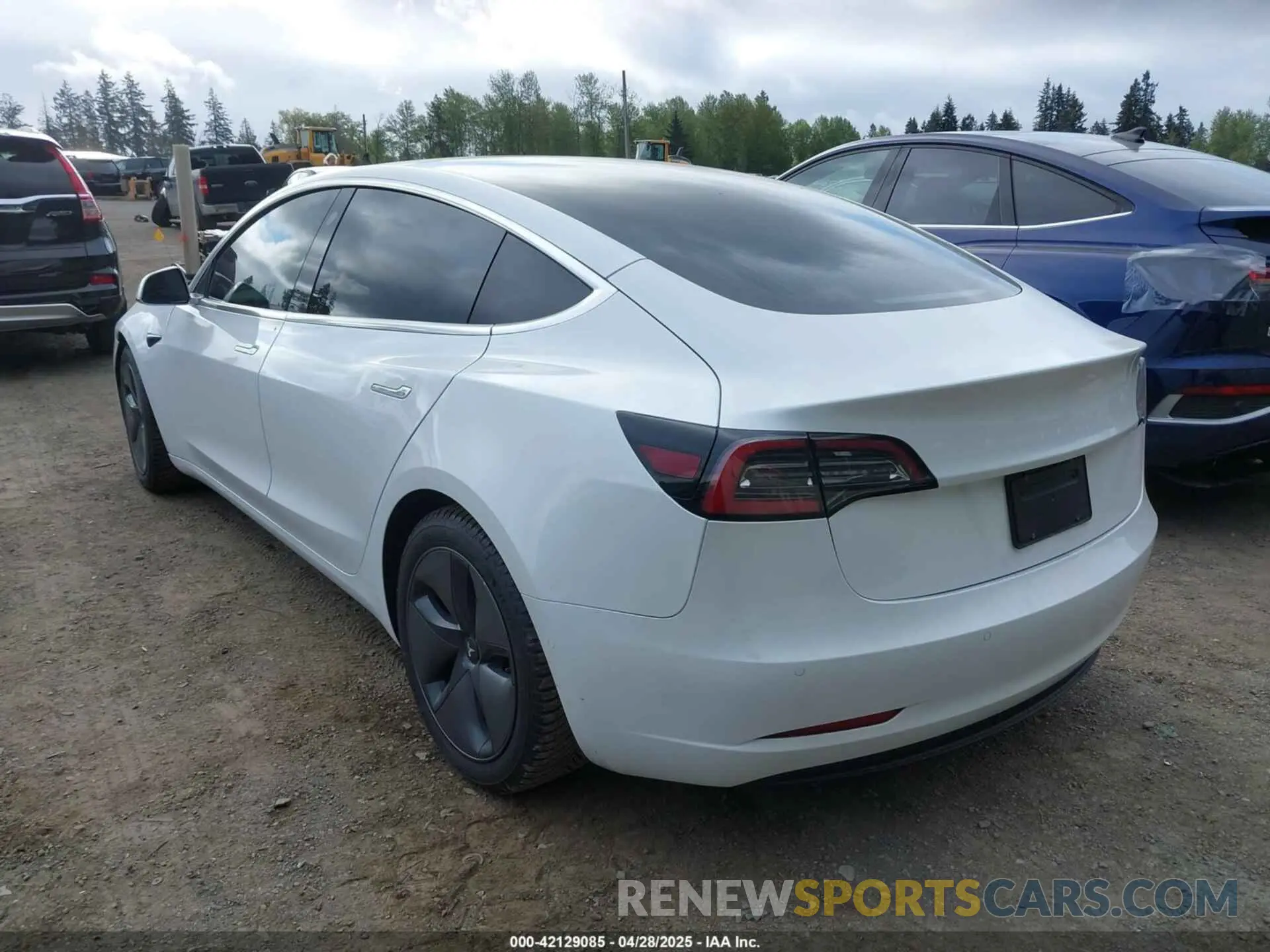 3 Фотография поврежденного автомобиля 5YJ3E1EA5LF613002 TESLA MODEL 3 2020