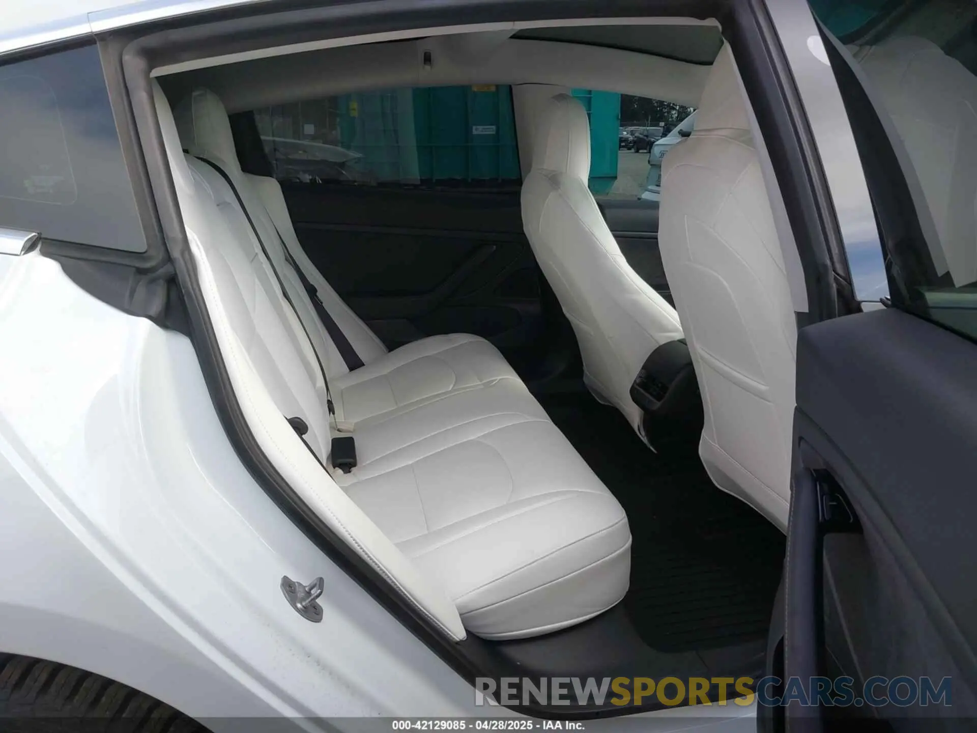 8 Фотография поврежденного автомобиля 5YJ3E1EA5LF613002 TESLA MODEL 3 2020