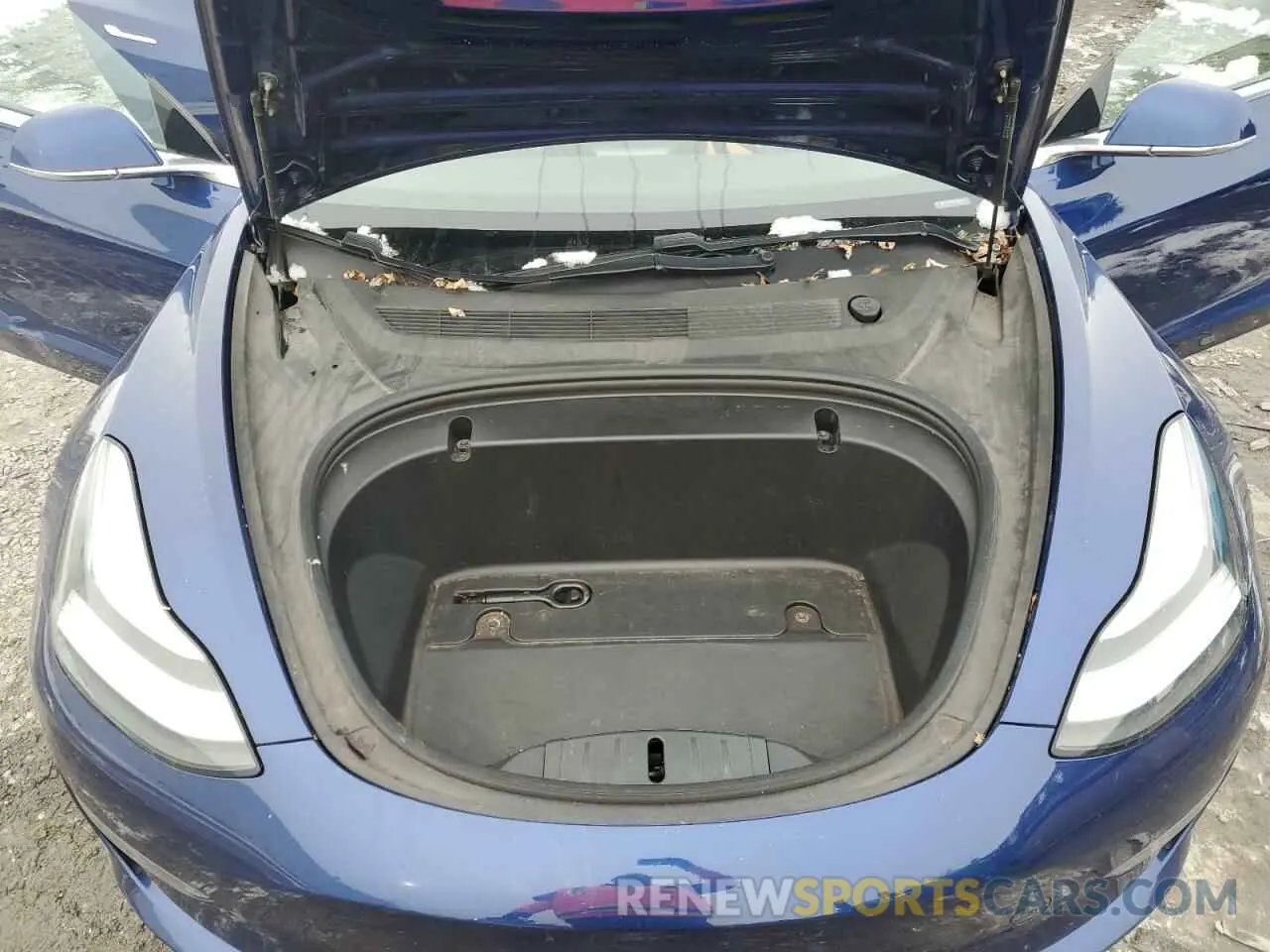 11 Photograph of a damaged car 5YJ3E1EA5LF625456 TESLA MODEL 3 2020