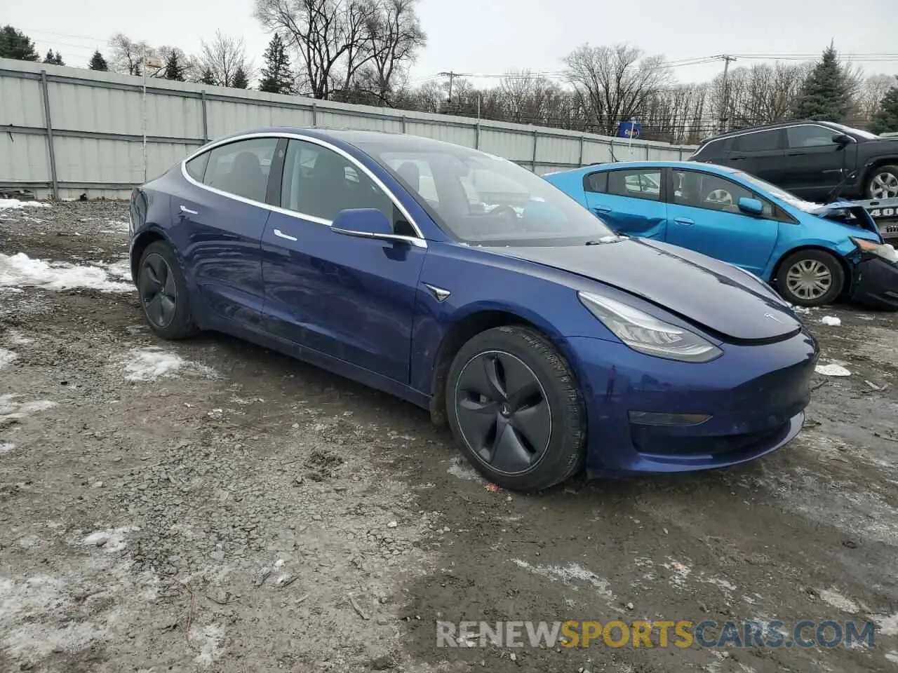 4 Photograph of a damaged car 5YJ3E1EA5LF625456 TESLA MODEL 3 2020