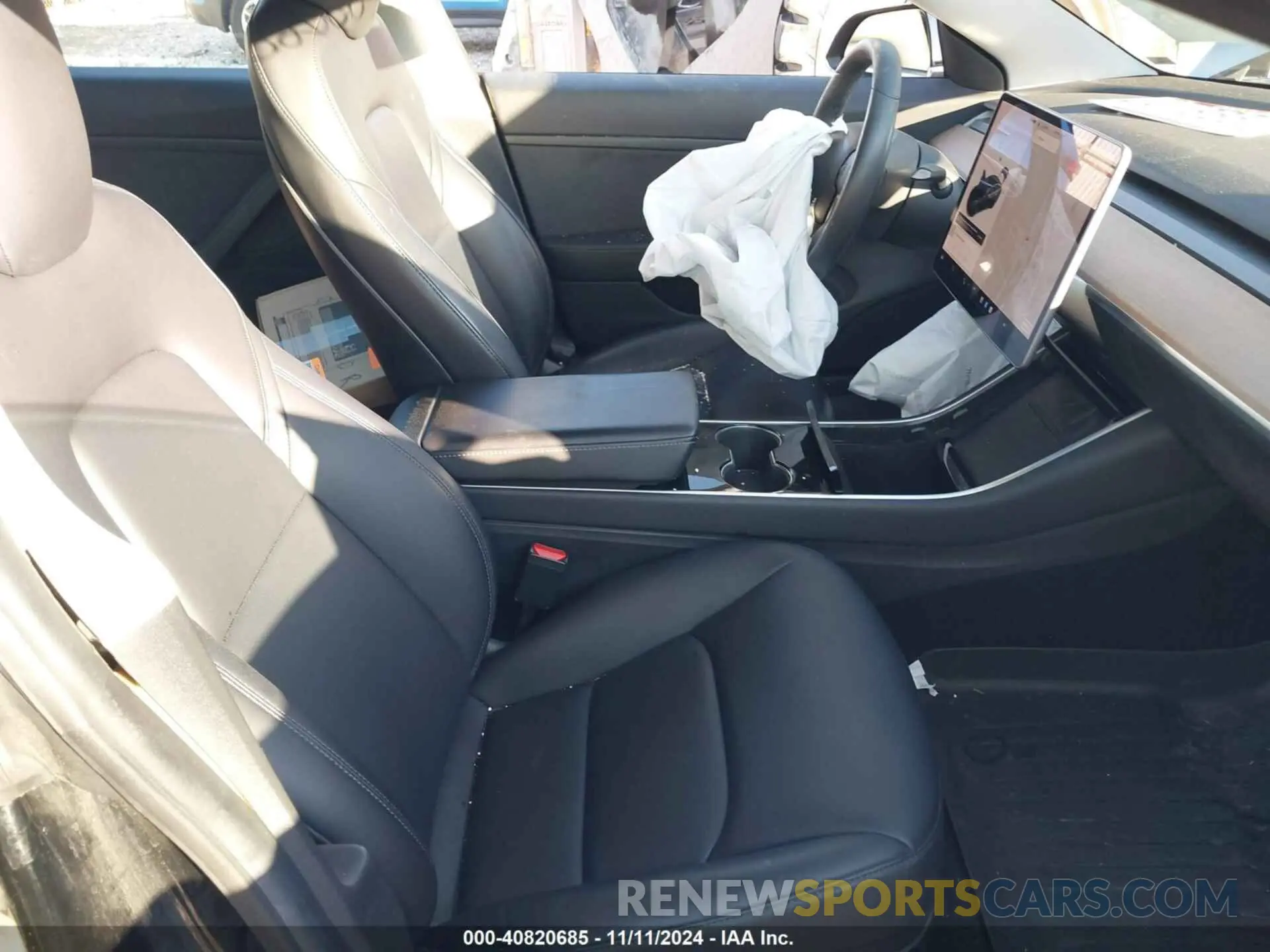 5 Photograph of a damaged car 5YJ3E1EA5LF630057 TESLA MODEL 3 2020