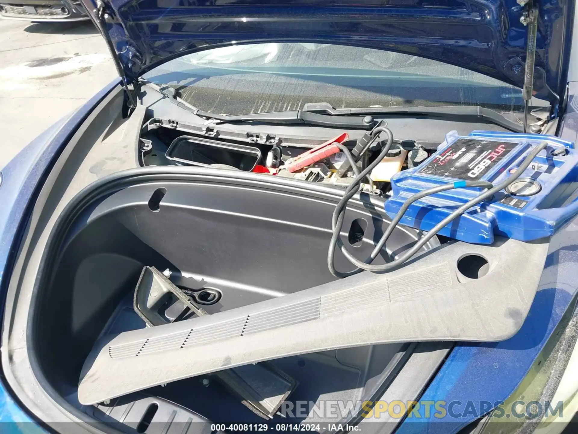 10 Photograph of a damaged car 5YJ3E1EA5LF633945 TESLA MODEL 3 2020