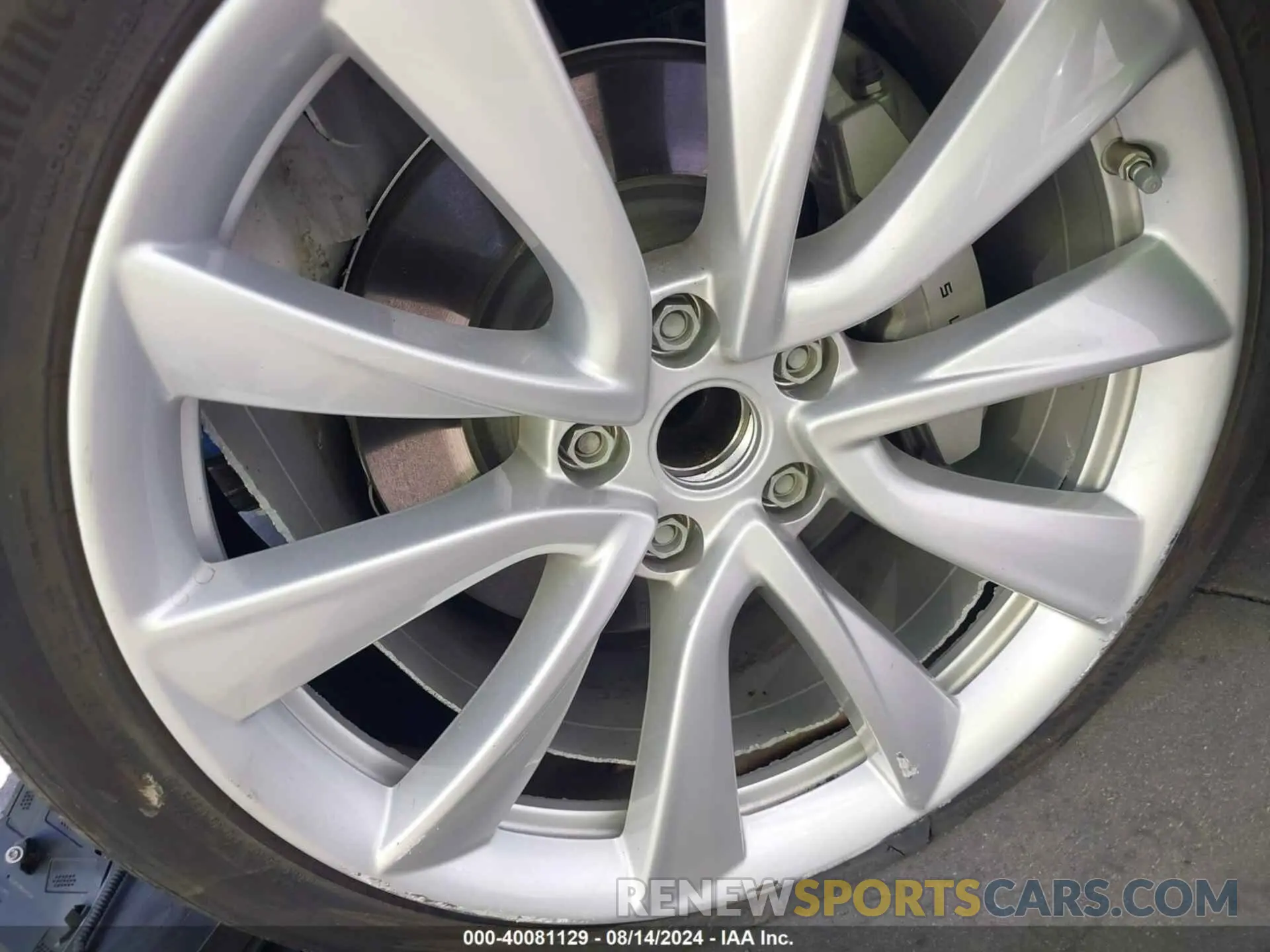 11 Photograph of a damaged car 5YJ3E1EA5LF633945 TESLA MODEL 3 2020