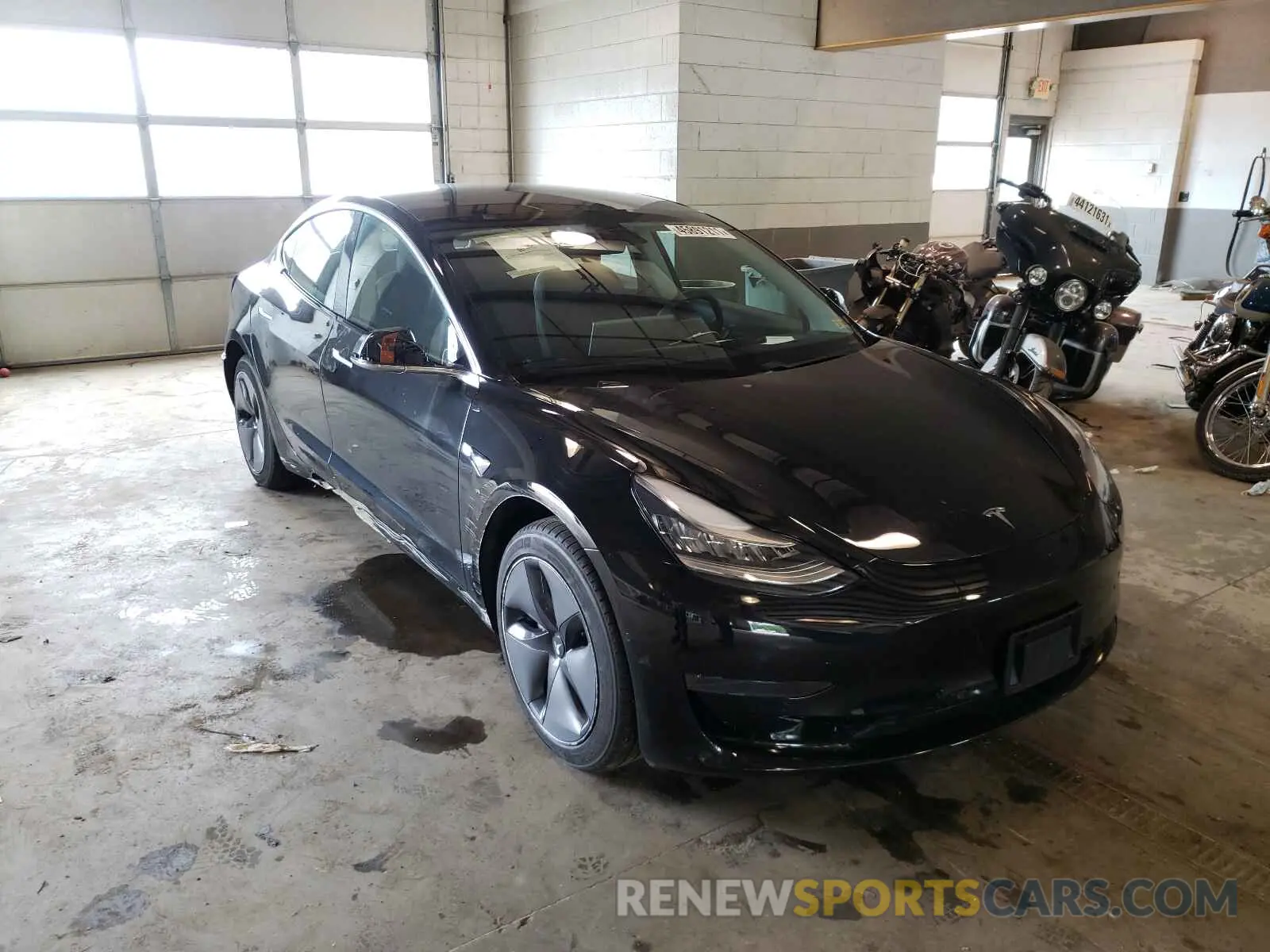 1 Photograph of a damaged car 5YJ3E1EA5LF643780 TESLA MODEL 3 2020