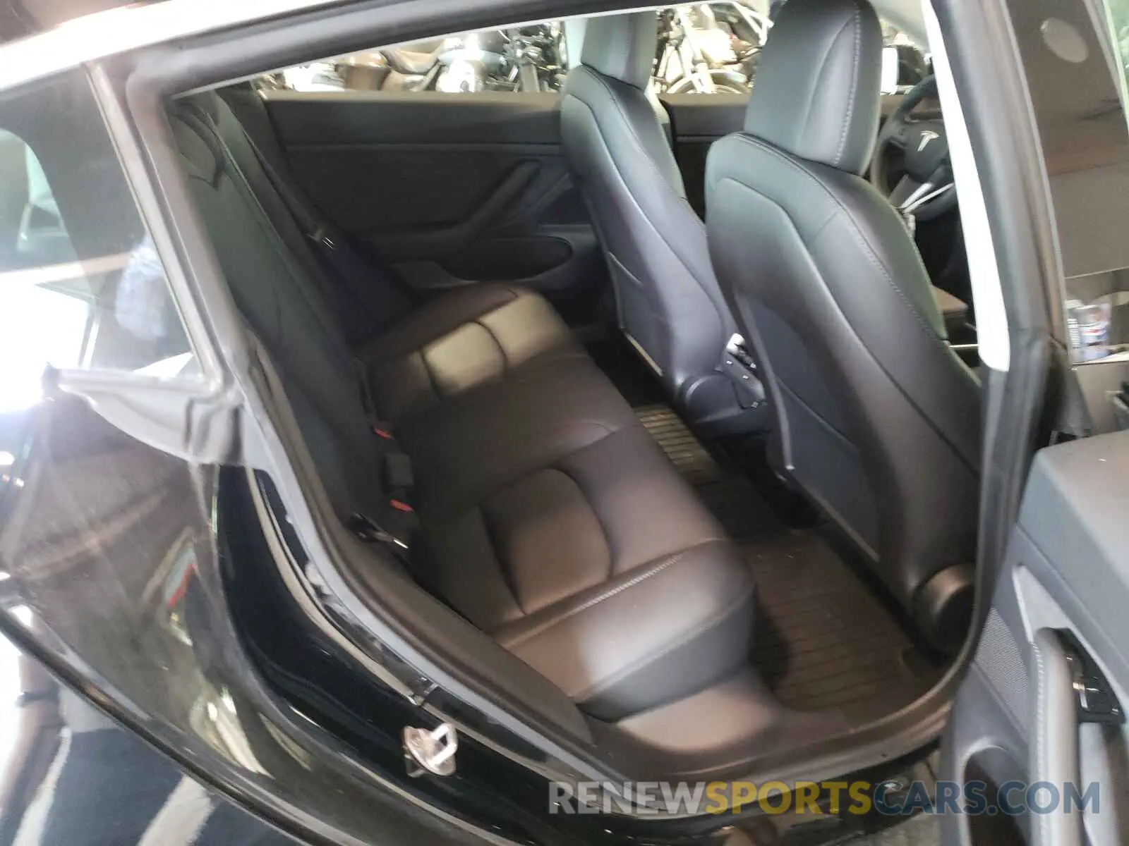 6 Photograph of a damaged car 5YJ3E1EA5LF643780 TESLA MODEL 3 2020