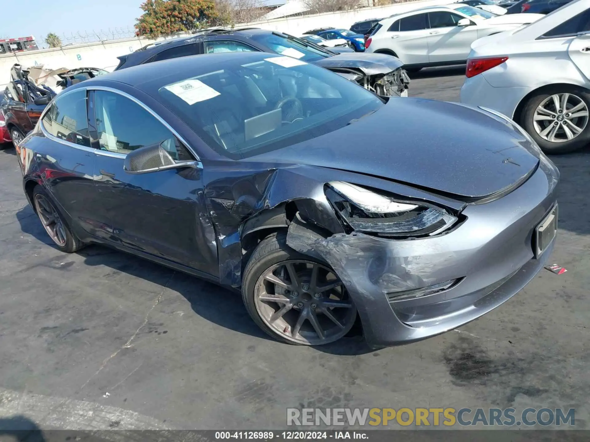 1 Фотография поврежденного автомобиля 5YJ3E1EA5LF644086 TESLA MODEL 3 2020