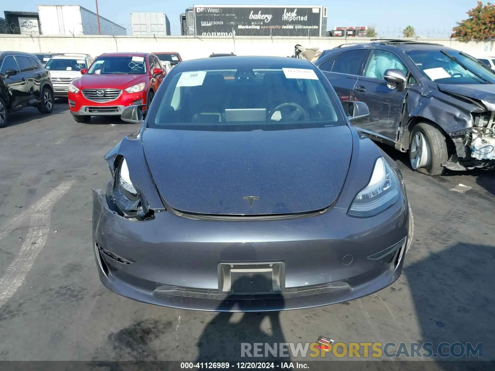 12 Фотография поврежденного автомобиля 5YJ3E1EA5LF644086 TESLA MODEL 3 2020