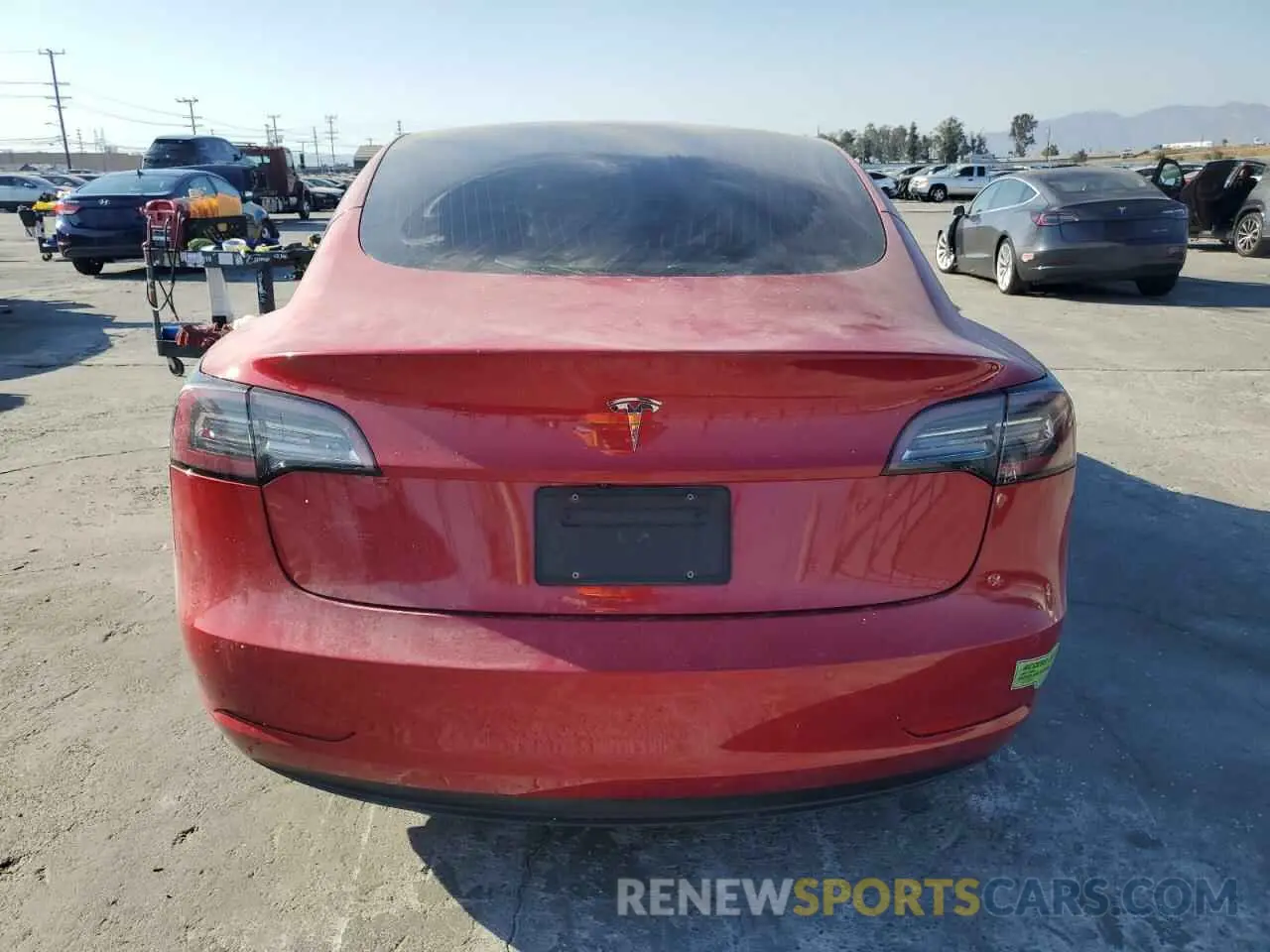 6 Photograph of a damaged car 5YJ3E1EA5LF645965 TESLA MODEL 3 2020