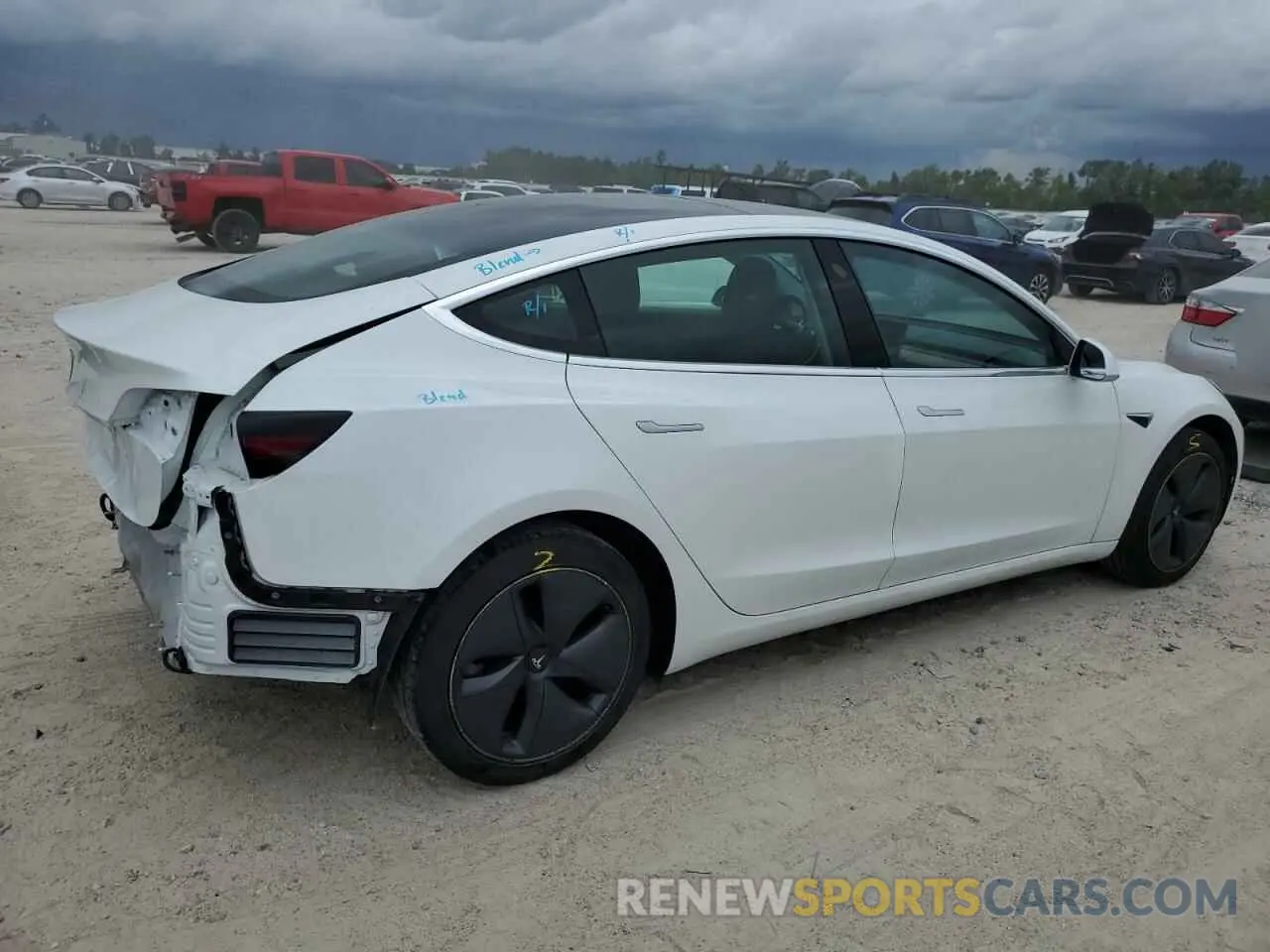 3 Photograph of a damaged car 5YJ3E1EA5LF659798 TESLA MODEL 3 2020