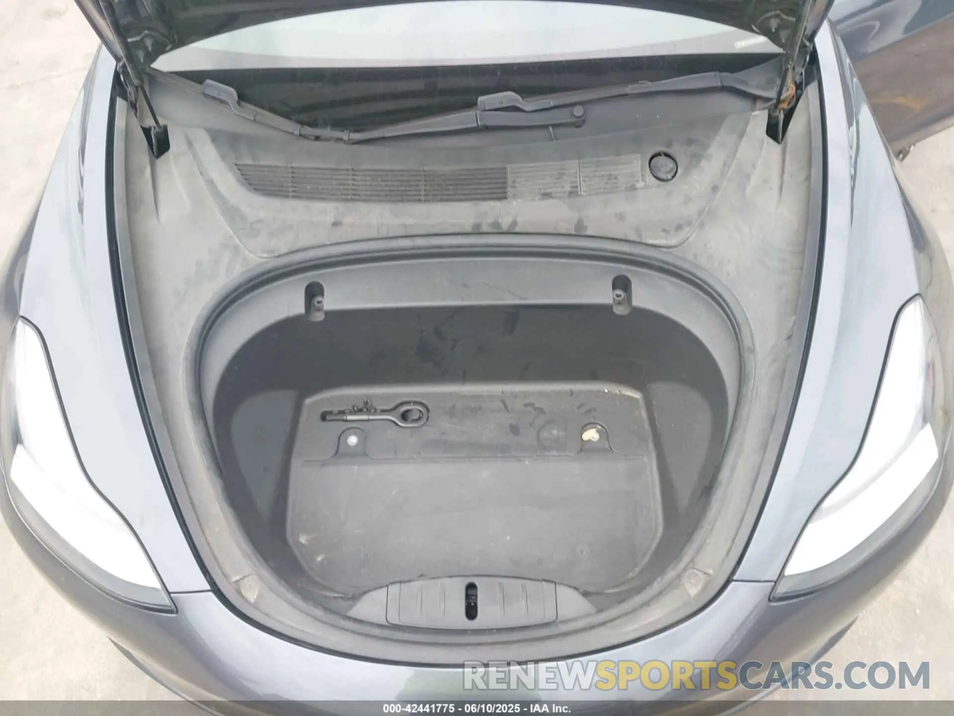 10 Фотография поврежденного автомобиля 5YJ3E1EA5LF705081 TESLA MODEL 3 2020