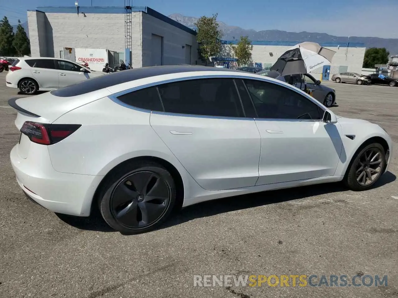 3 Фотография поврежденного автомобиля 5YJ3E1EA5LF740154 TESLA MODEL 3 2020
