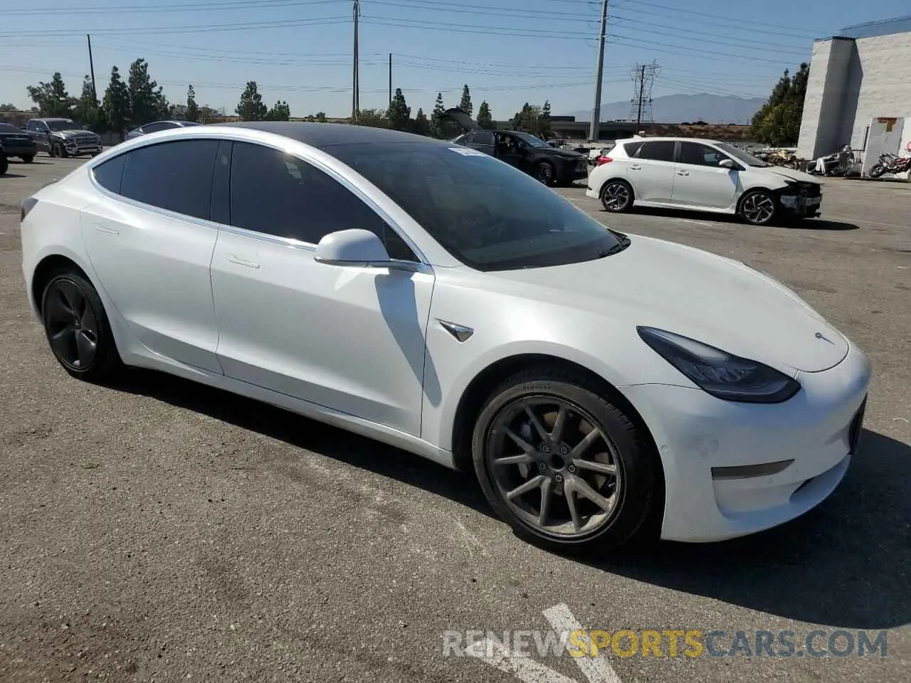 4 Фотография поврежденного автомобиля 5YJ3E1EA5LF740154 TESLA MODEL 3 2020