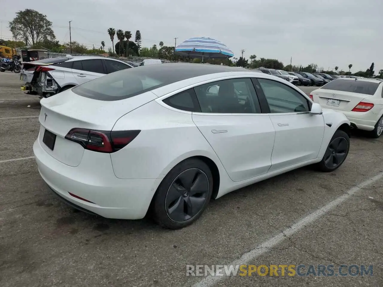 3 Фотография поврежденного автомобиля 5YJ3E1EA5LF747010 TESLA MODEL 3 2020