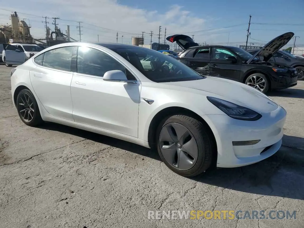4 Photograph of a damaged car 5YJ3E1EA5LF800062 TESLA MODEL 3 2020
