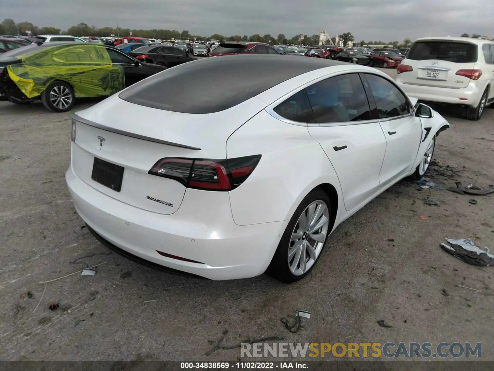 4 Photograph of a damaged car 5YJ3E1EA5LF802670 TESLA MODEL 3 2020